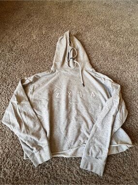 ZYIA Light Gray Crewneck Hoodie Sweater Crop